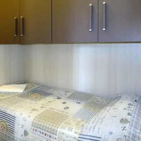 Διαμέρισμα Sleeps 7 Pool Air Con Wifi Moneglia