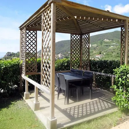 Διαμέρισμα Sleeps 7 Pool Air Con Wifi Moneglia